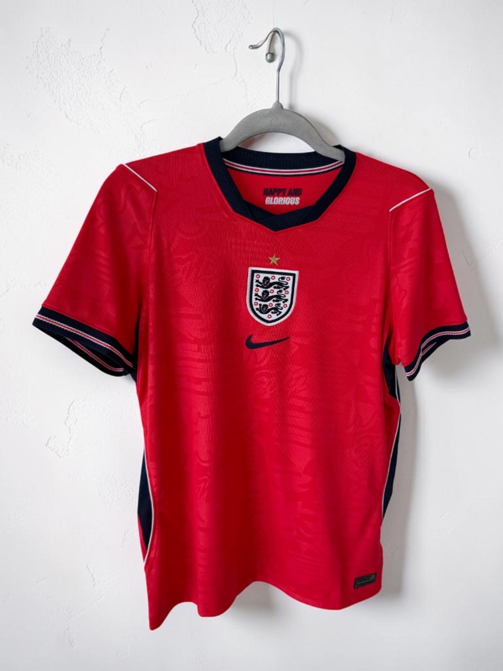 Nike England 2026 Away Soccer Jersey Women’s M Red Dri-FIT IB4579-624 NWT